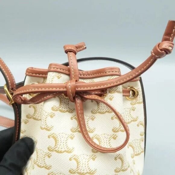 100% Authentic CELINE Drawstring Bucket White Leather Shoulder Bag 1122-10424 - Picture 7 of 12